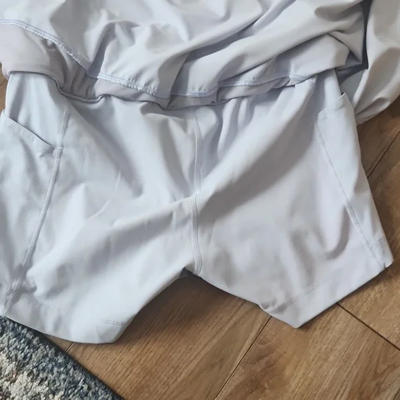 Lululemon Hotty Hot High-Rise Skirt *Long Size 12 - Picture 4 of 6